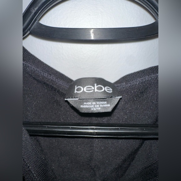 Bebe Shoulder Cut Out Top - Picture 4 of 10